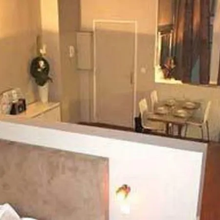 Du Louvre Aparthotel