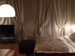 Du Louvre Apartahotel París